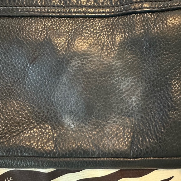 Linea Pelle Black Leather Crossbody Bag - Picture 3 of 9